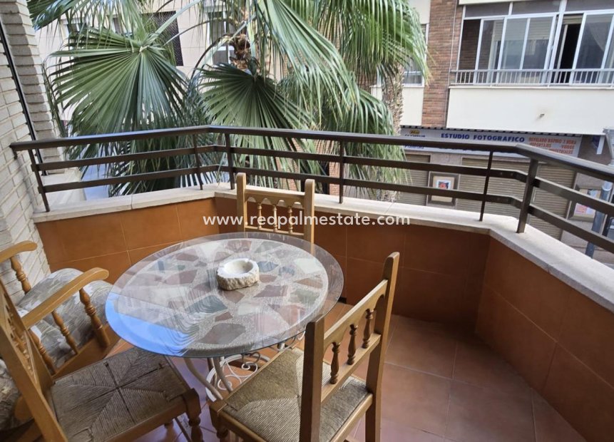 Resale - Apartment -
Torrevieja - Centro Torrevieja