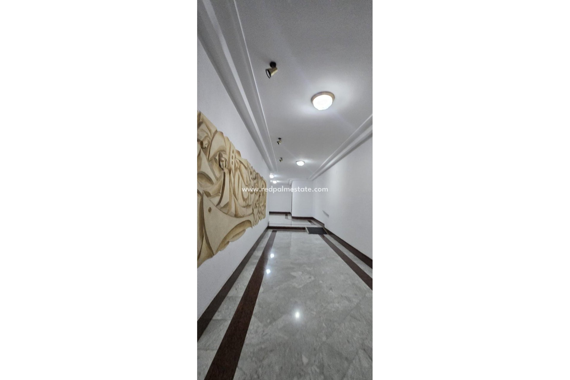 Resale - Apartment -
Torrevieja - Centro Torrevieja