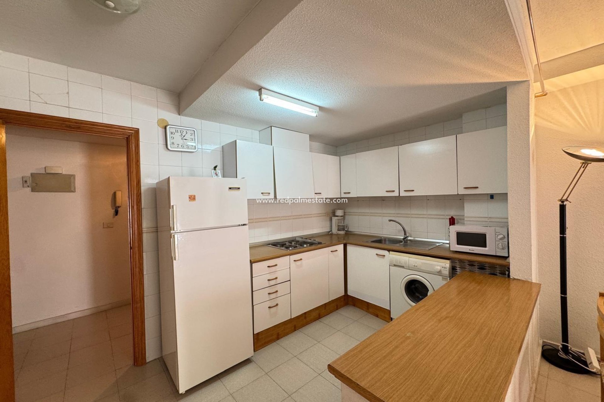 Resale - Apartment -
Torrevieja - Centro Torrevieja
