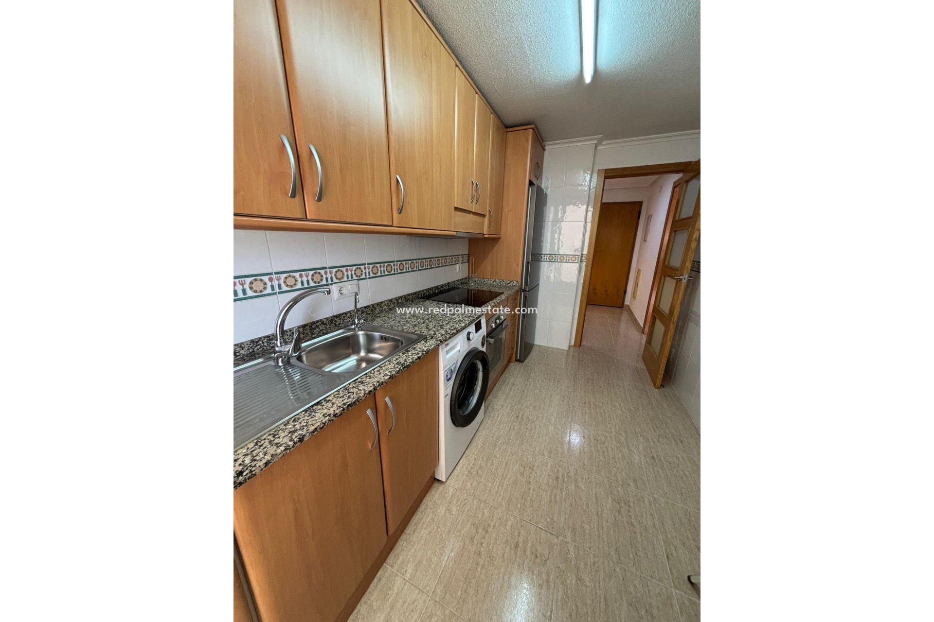 Resale - Apartment -
Torrevieja - Centro Torrevieja