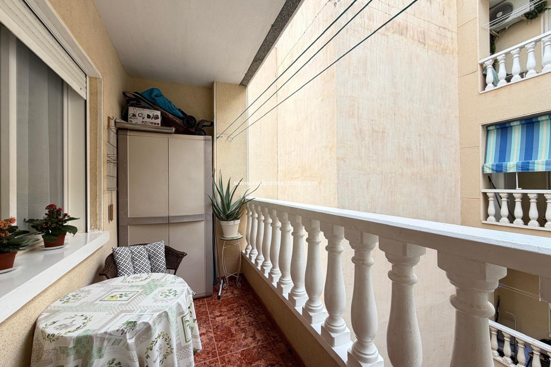 Resale - Apartment -
Torrevieja - Centro Torrevieja