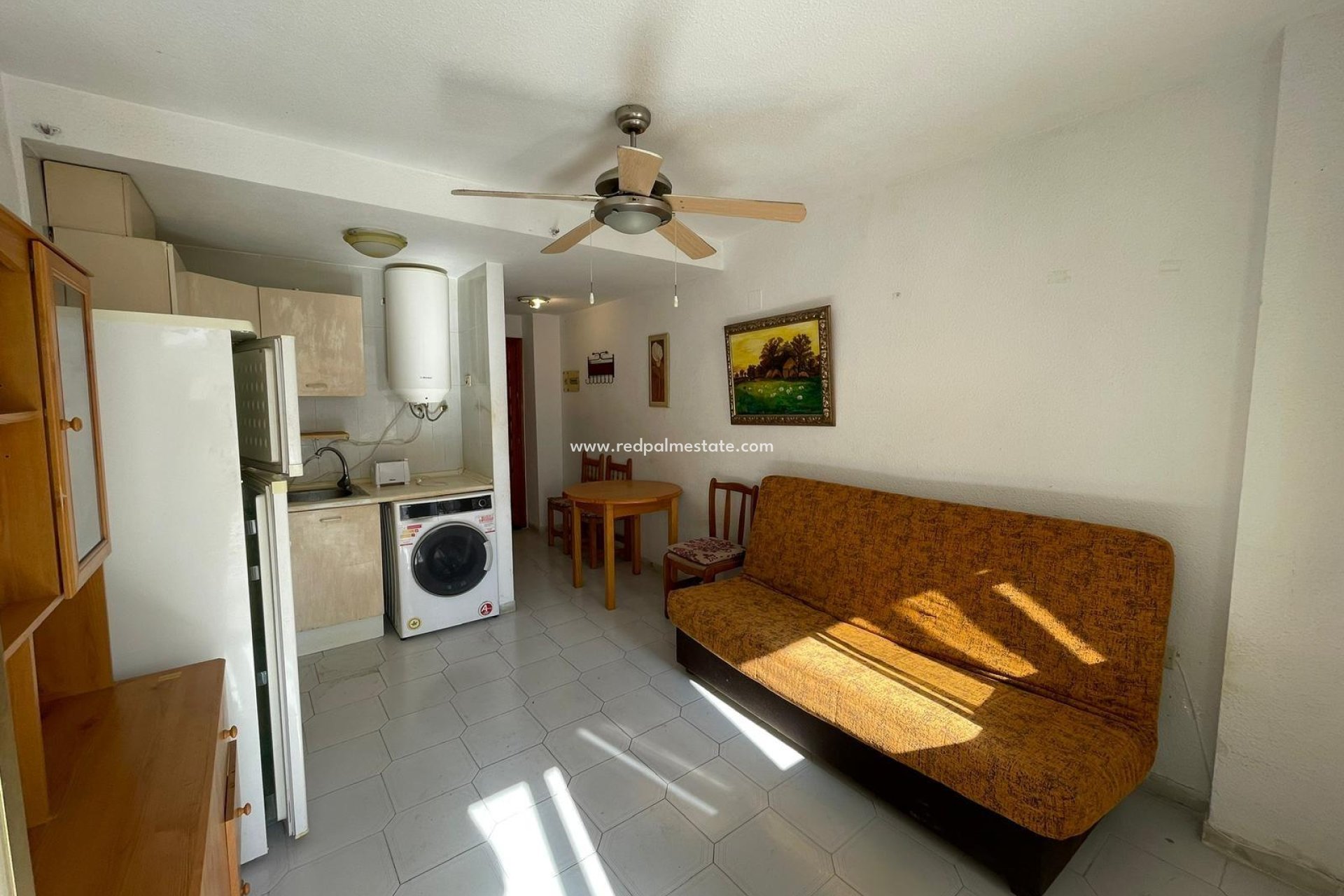 Resale - Apartment -
Torrevieja - Centro Torrevieja
