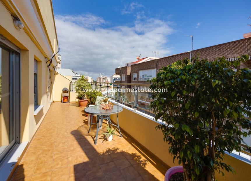 Resale - Apartment -
Torrevieja - Centro Torrevieja