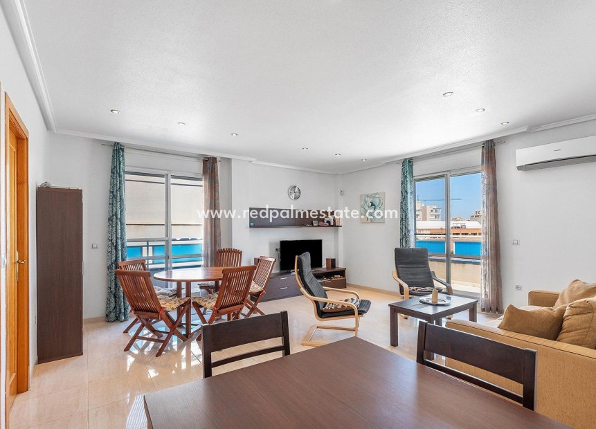 Resale - Apartment -
Torrevieja - Centro Torrevieja