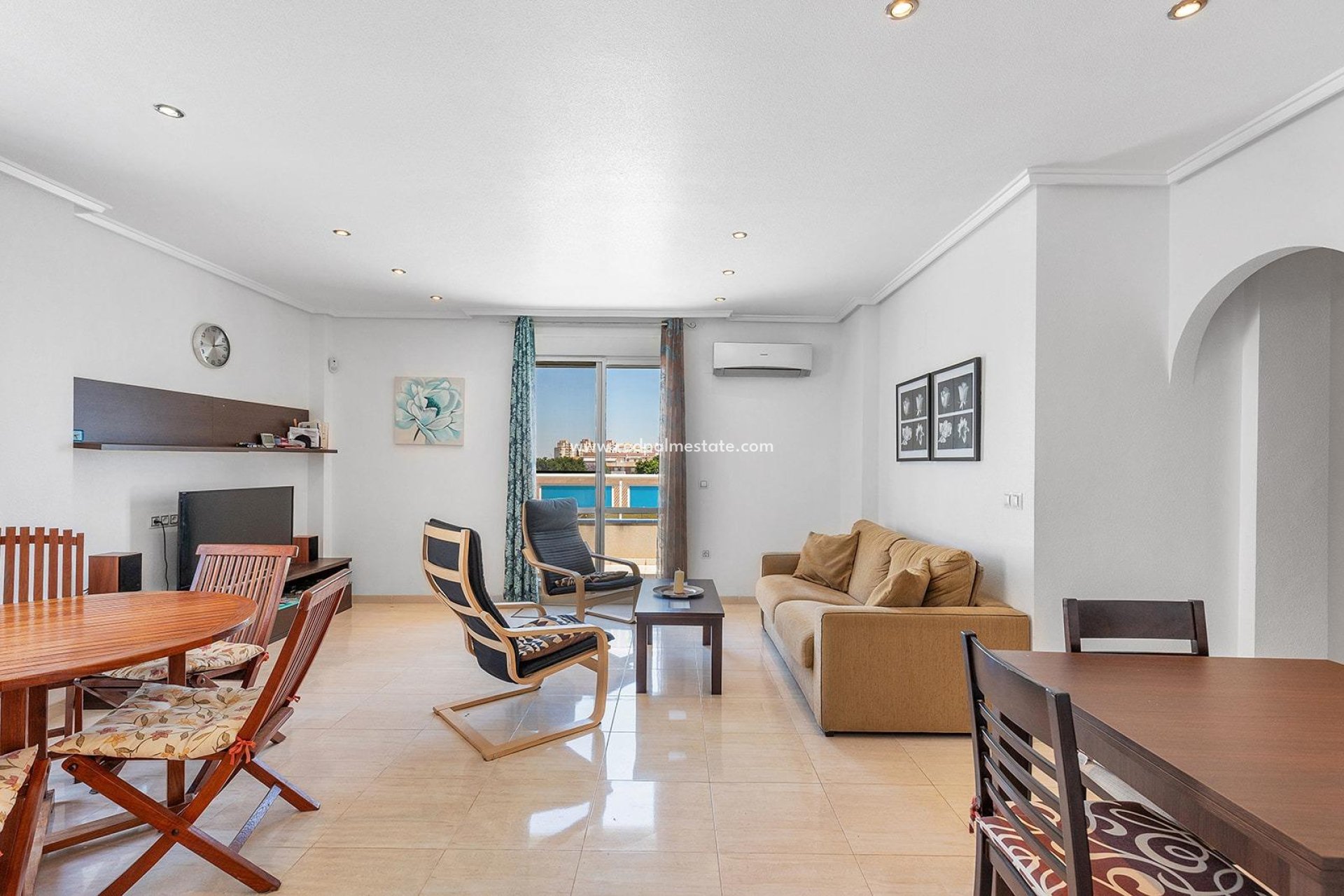Resale - Apartment -
Torrevieja - Centro Torrevieja