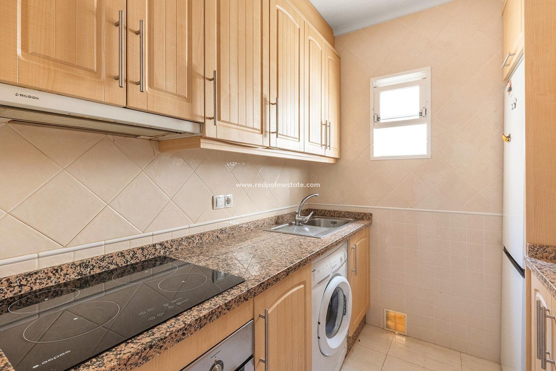 Resale - Apartment -
Torrevieja - Centro Torrevieja