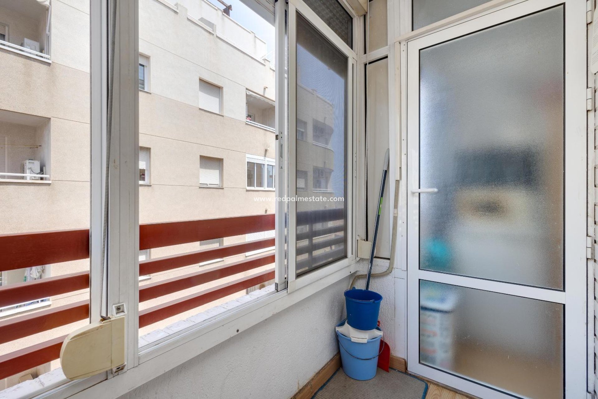 Resale - Apartment -
Torrevieja - Centro Torrevieja
