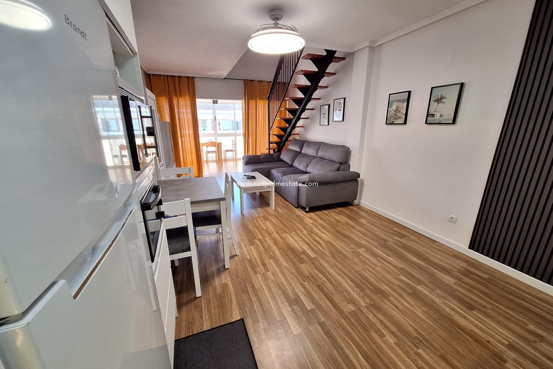 Resale - Apartment -
Torrevieja - Centro Torrevieja
