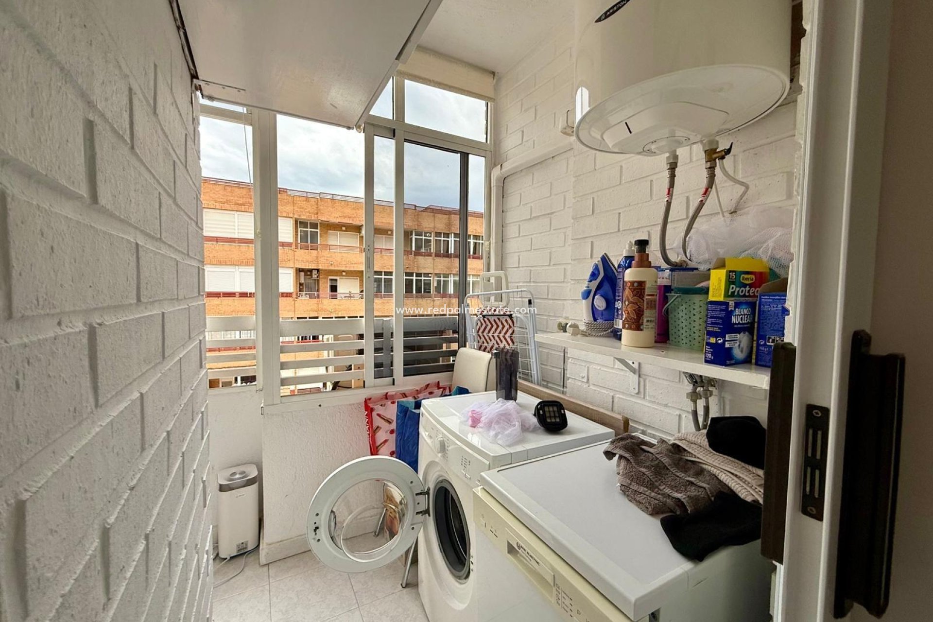 Resale - Apartment -
Torrevieja - Centro Torrevieja