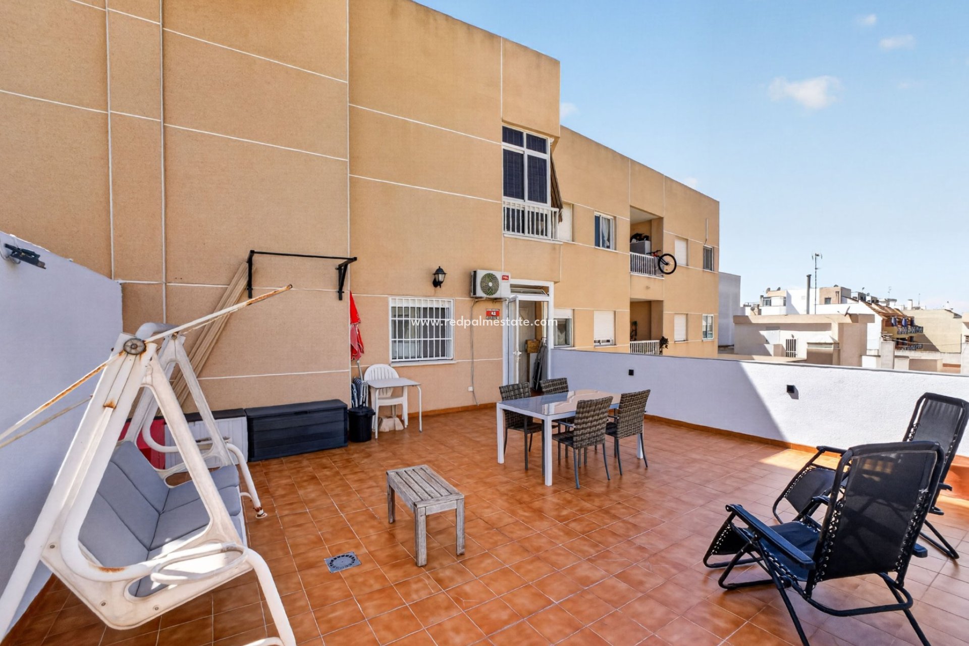 Resale - Apartment -
Torrevieja - Centro