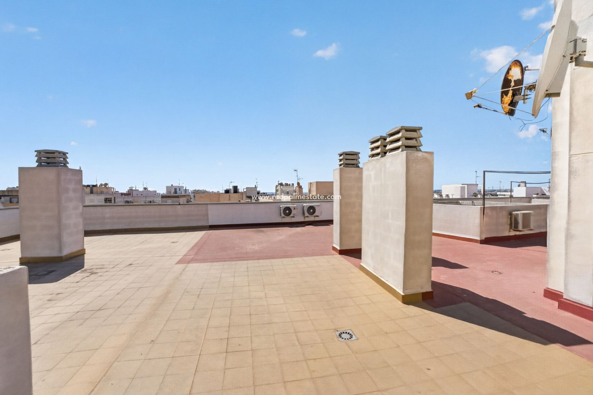 Resale - Apartment -
Torrevieja - Centro