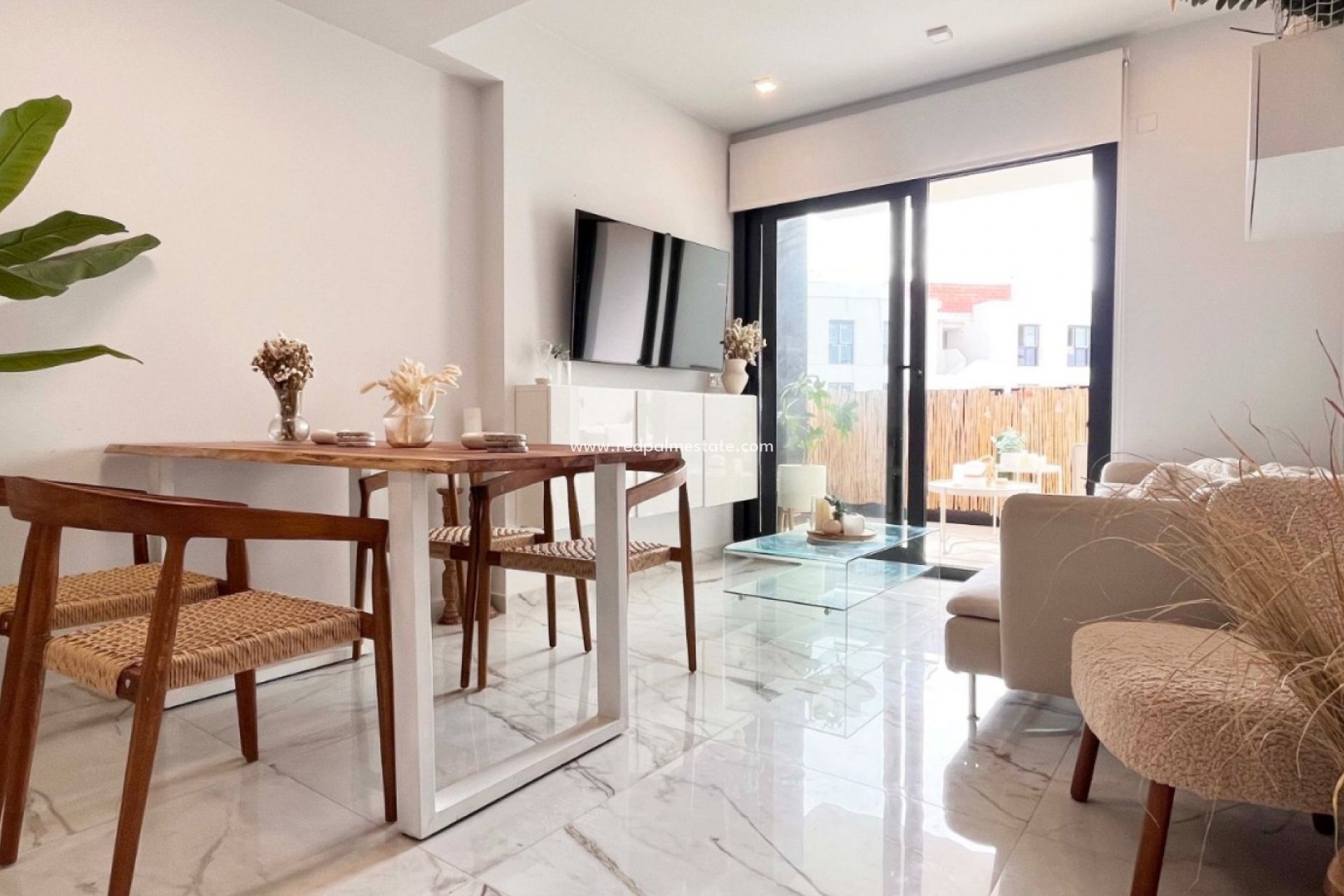 Resale - Apartment -
Torrevieja - Costa Blanca