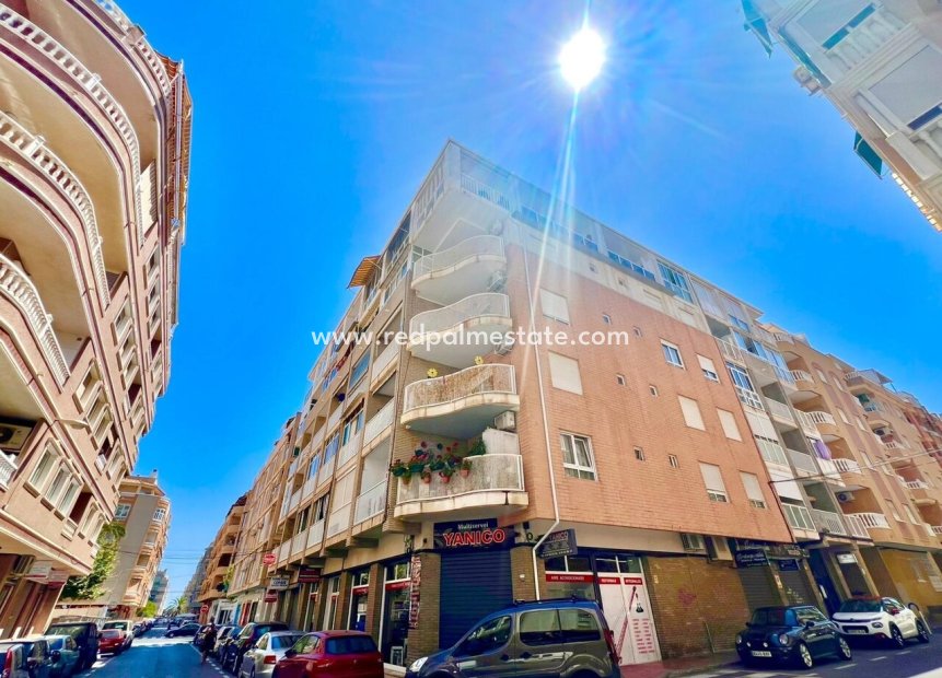 Resale - Apartment -
Torrevieja - Costa Blanca