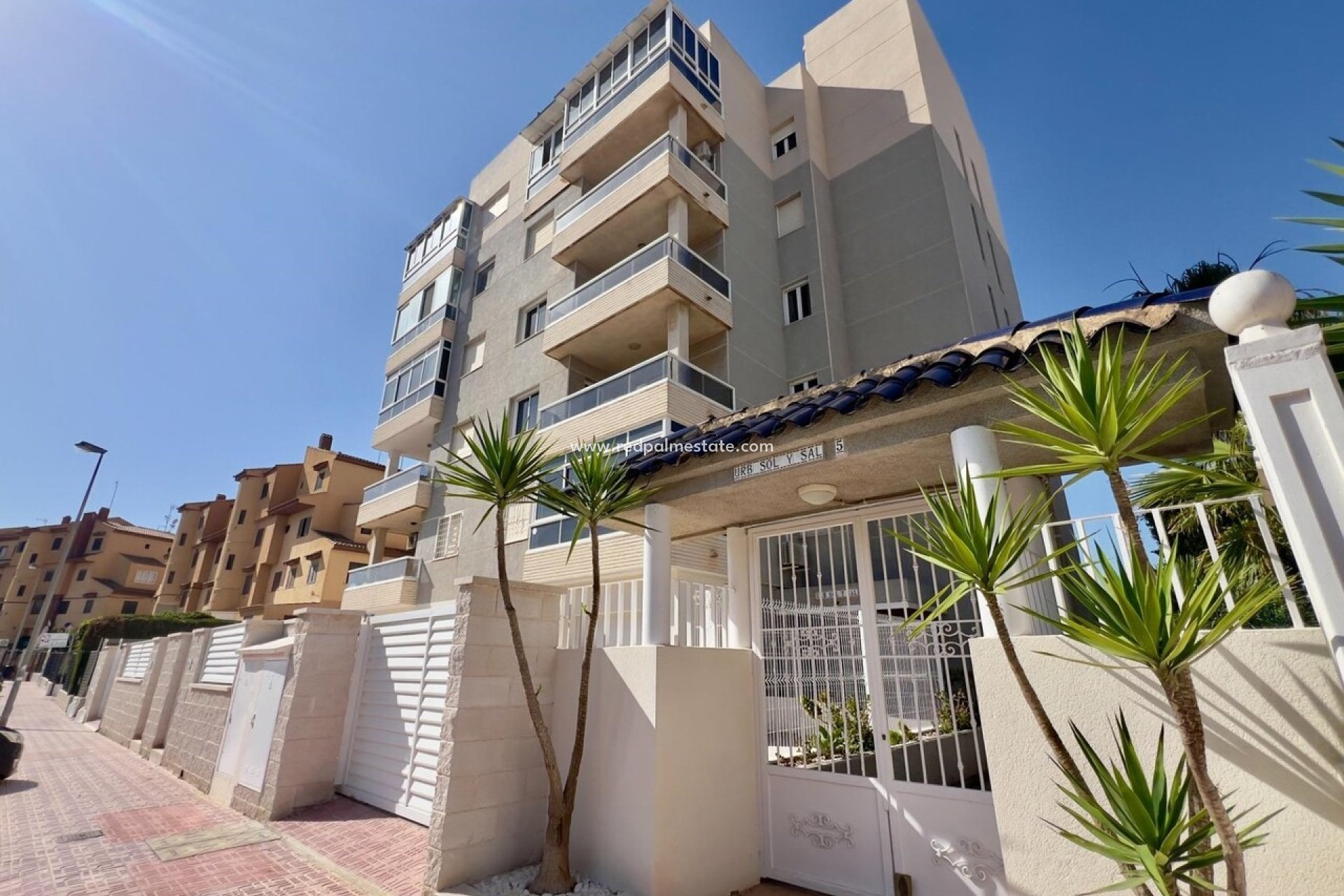 Resale - Apartment -
Torrevieja - Costa Blanca