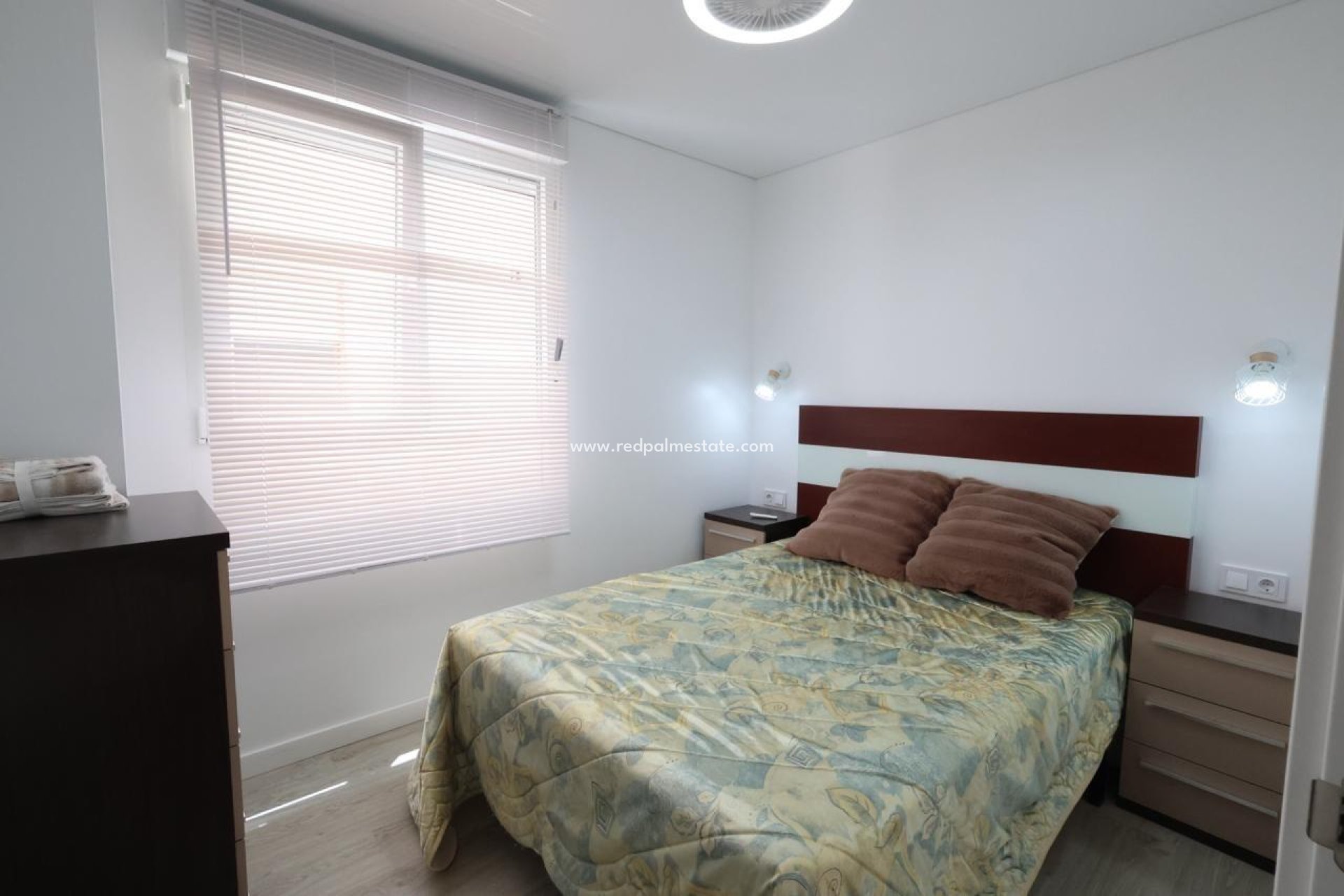Resale - Apartment -
Torrevieja - El Acequión - Los Náufragos