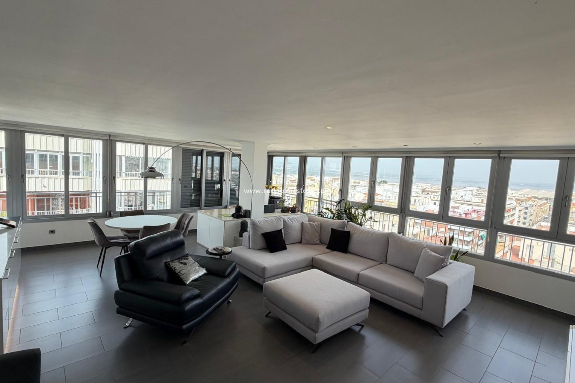 Resale - Apartment -
Torrevieja - El Acequión - Los Náufragos