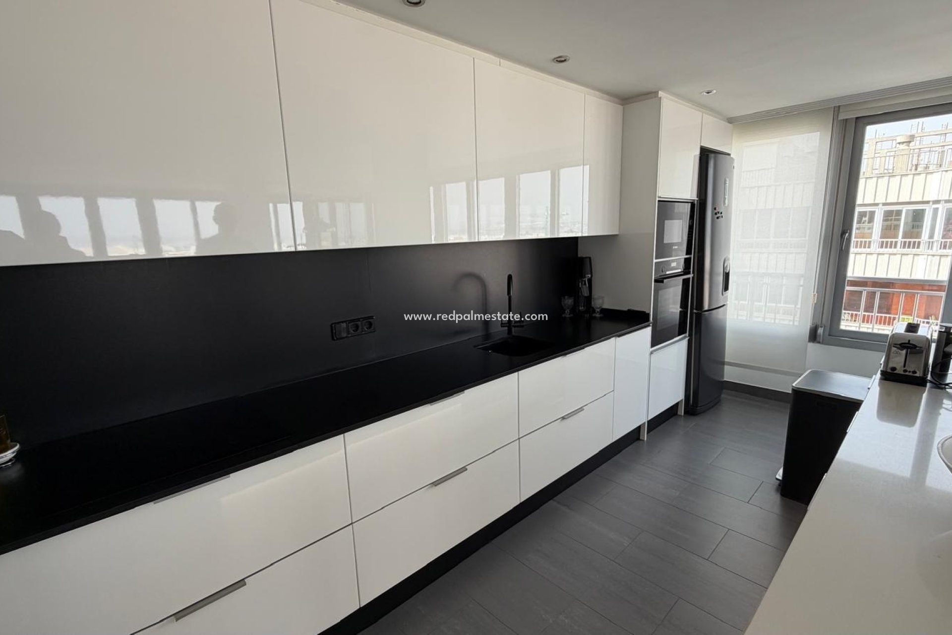 Resale - Apartment -
Torrevieja - El Acequión - Los Náufragos