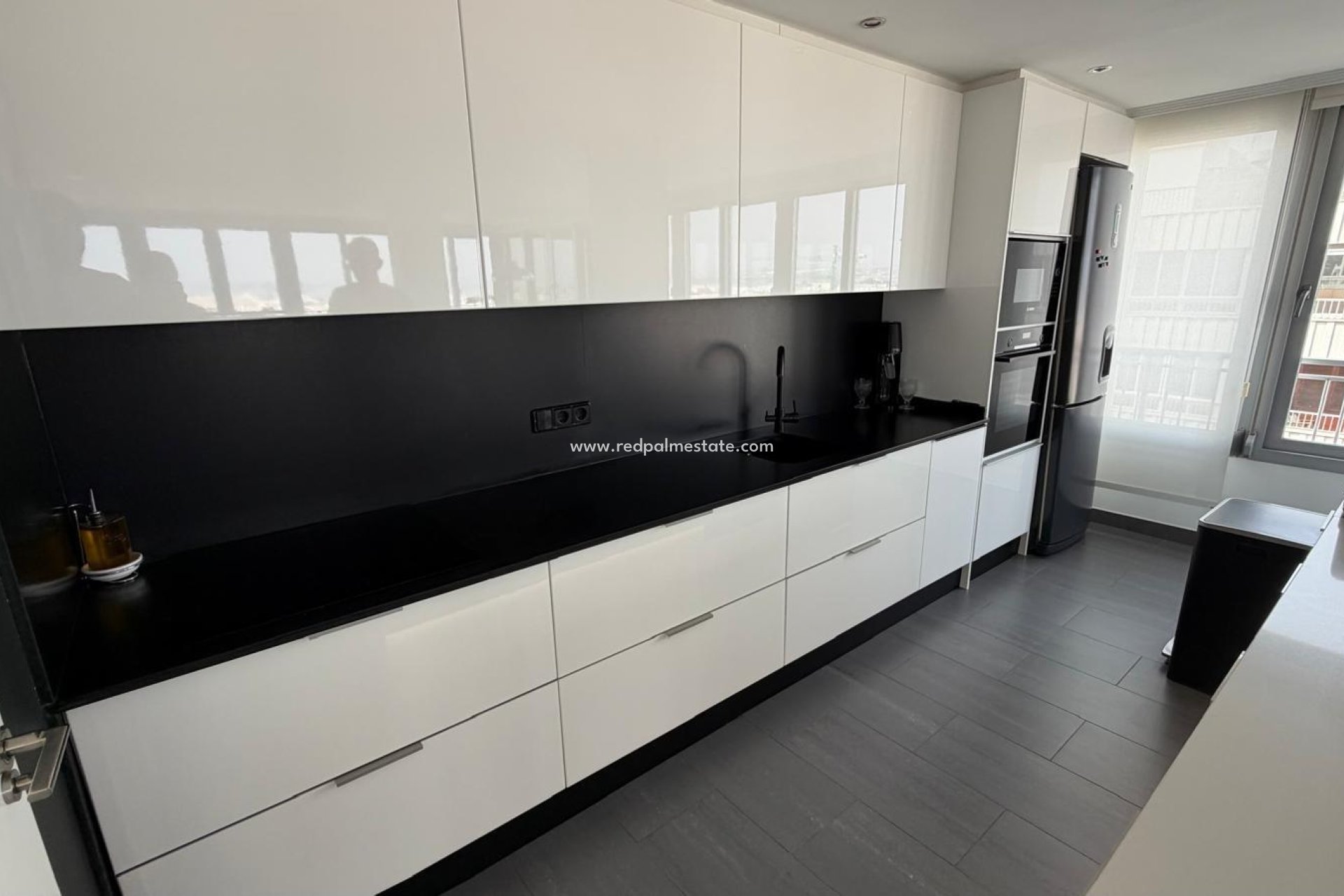 Resale - Apartment -
Torrevieja - El Acequión - Los Náufragos