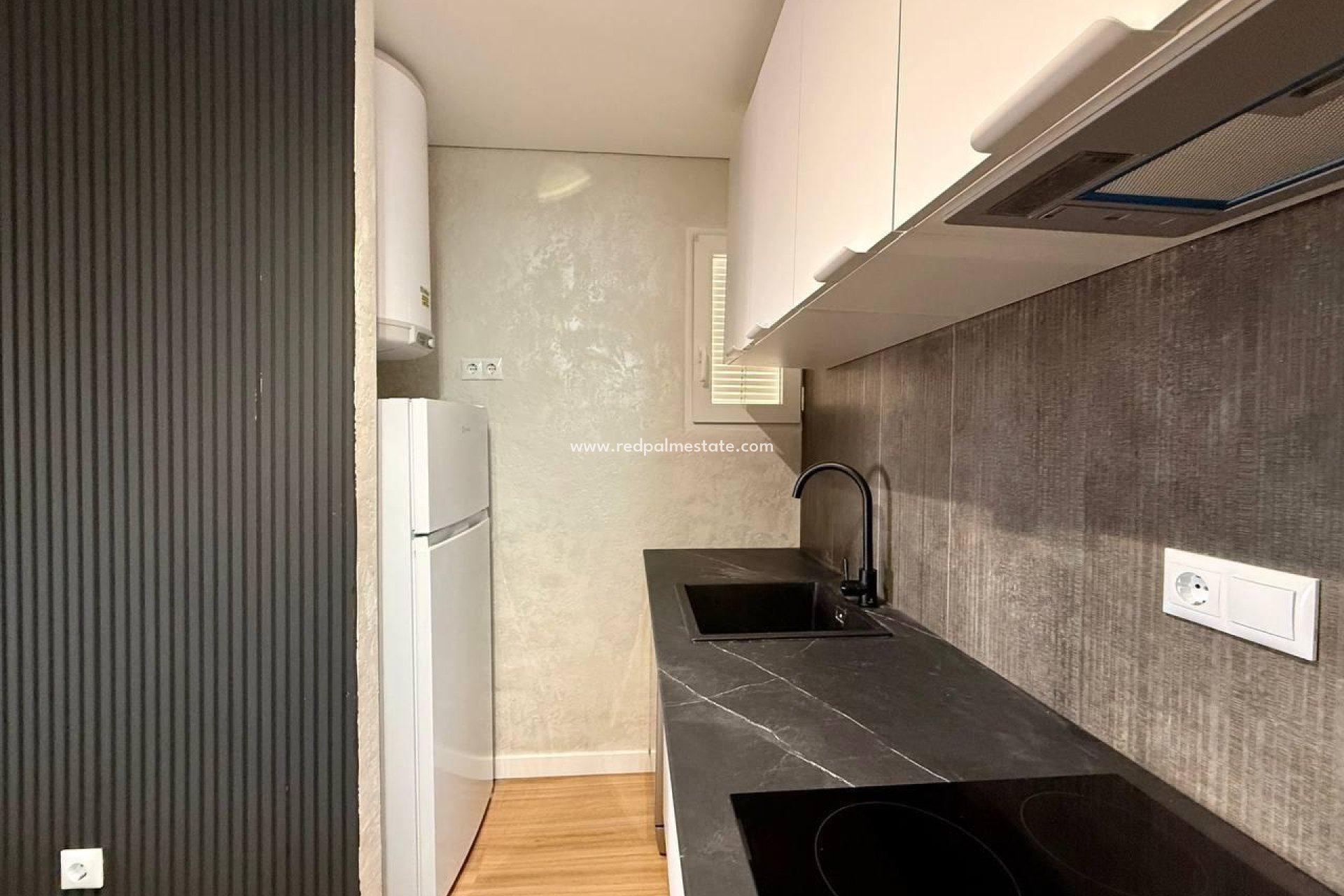 Resale - Apartment -
Torrevieja - El Acequión - Los Náufragos