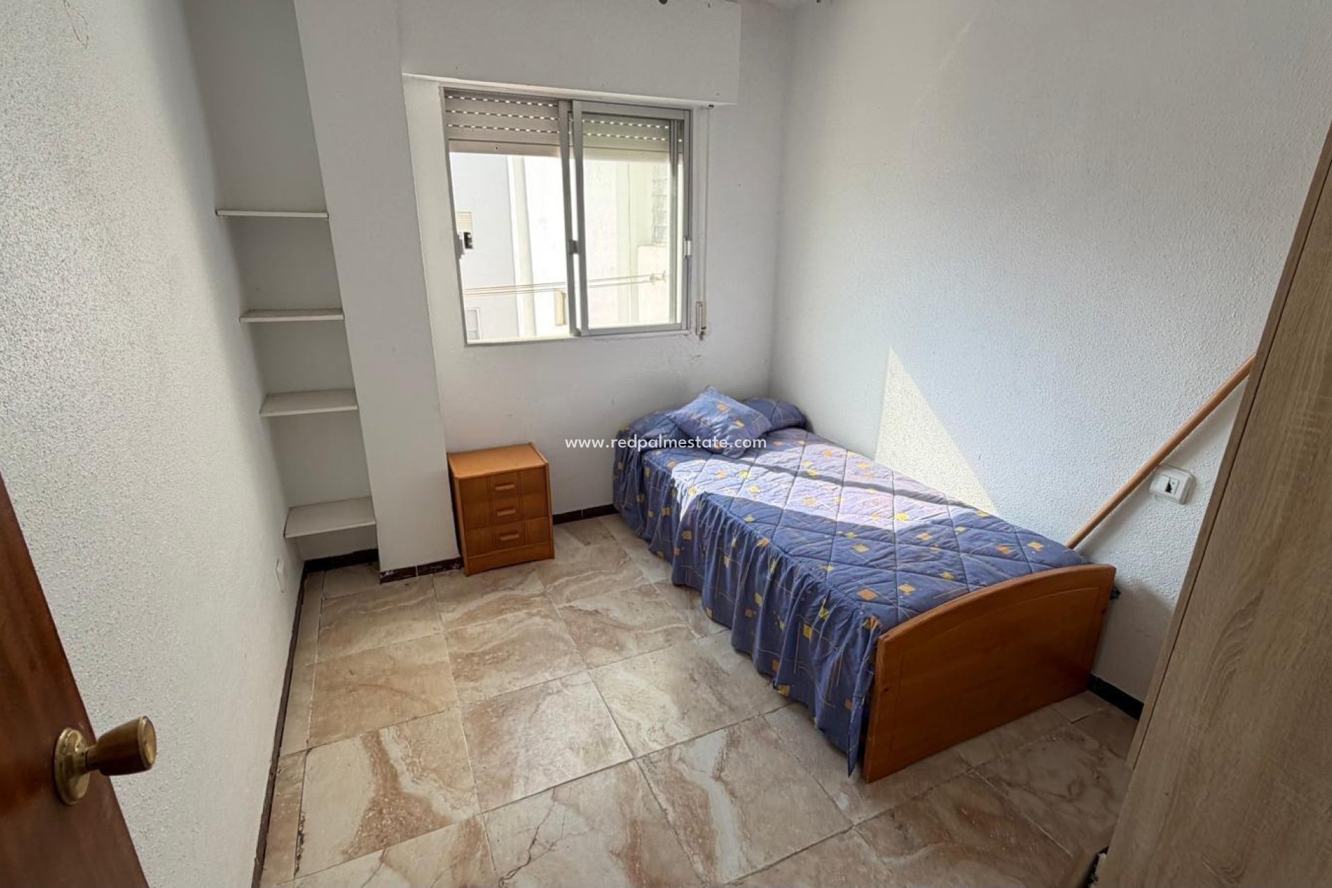 Resale - Apartment -
Torrevieja - El Acequión - Los Náufragos