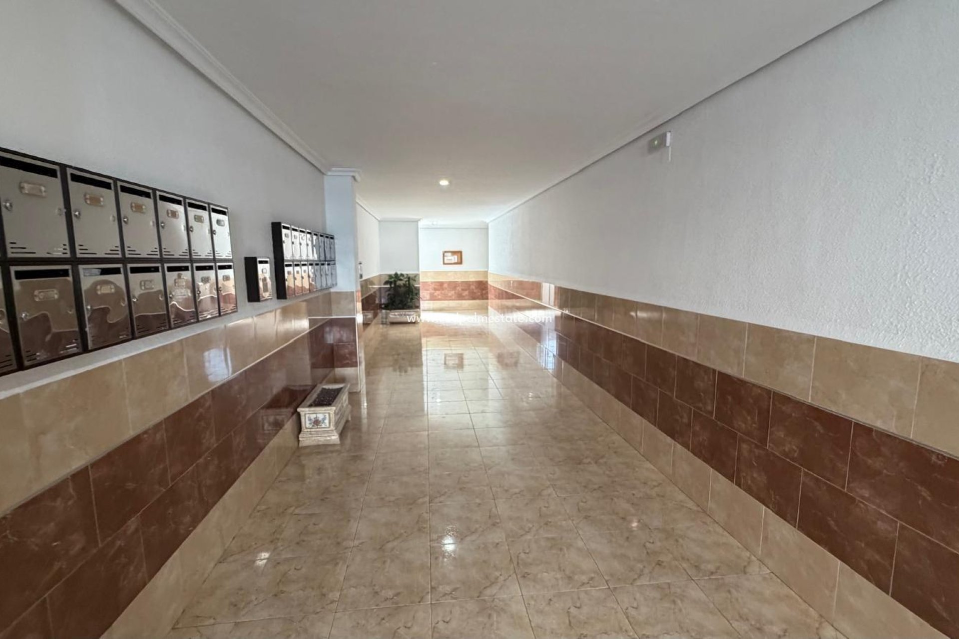 Resale - Apartment -
Torrevieja - El Acequión - Los Náufragos