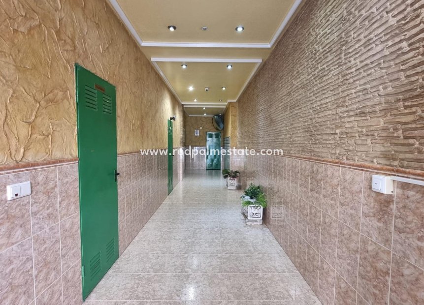 Resale - Apartment -
Torrevieja - El Acequión - Los Náufragos