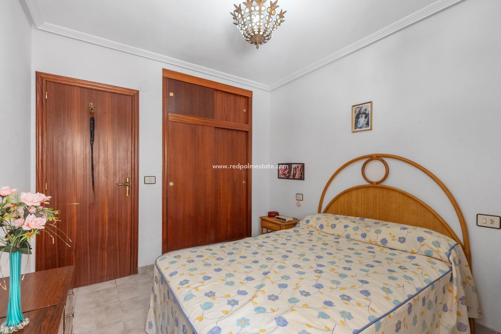 Resale - Apartment -
Torrevieja - El Acequión - Los Náufragos