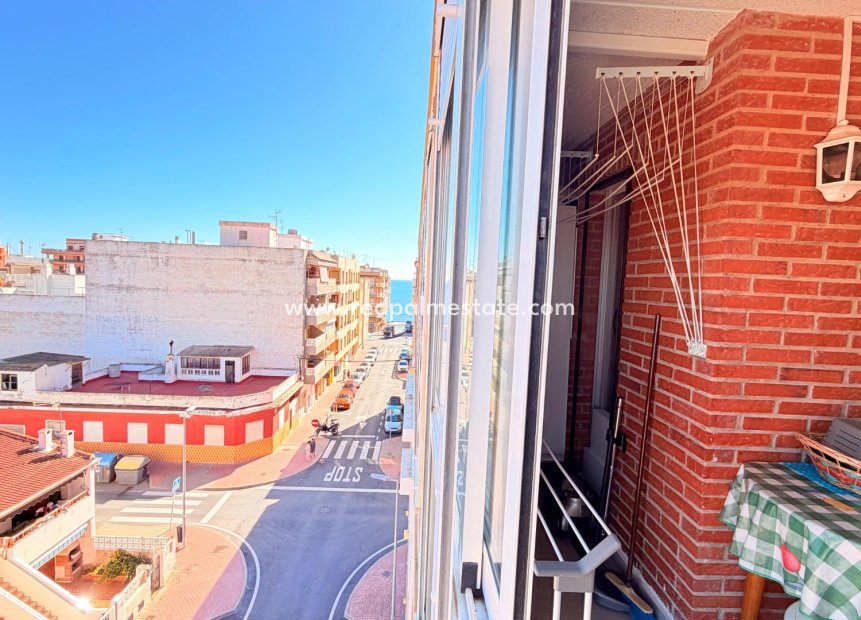 Resale - Apartment -
Torrevieja - El Acequión - Los Náufragos