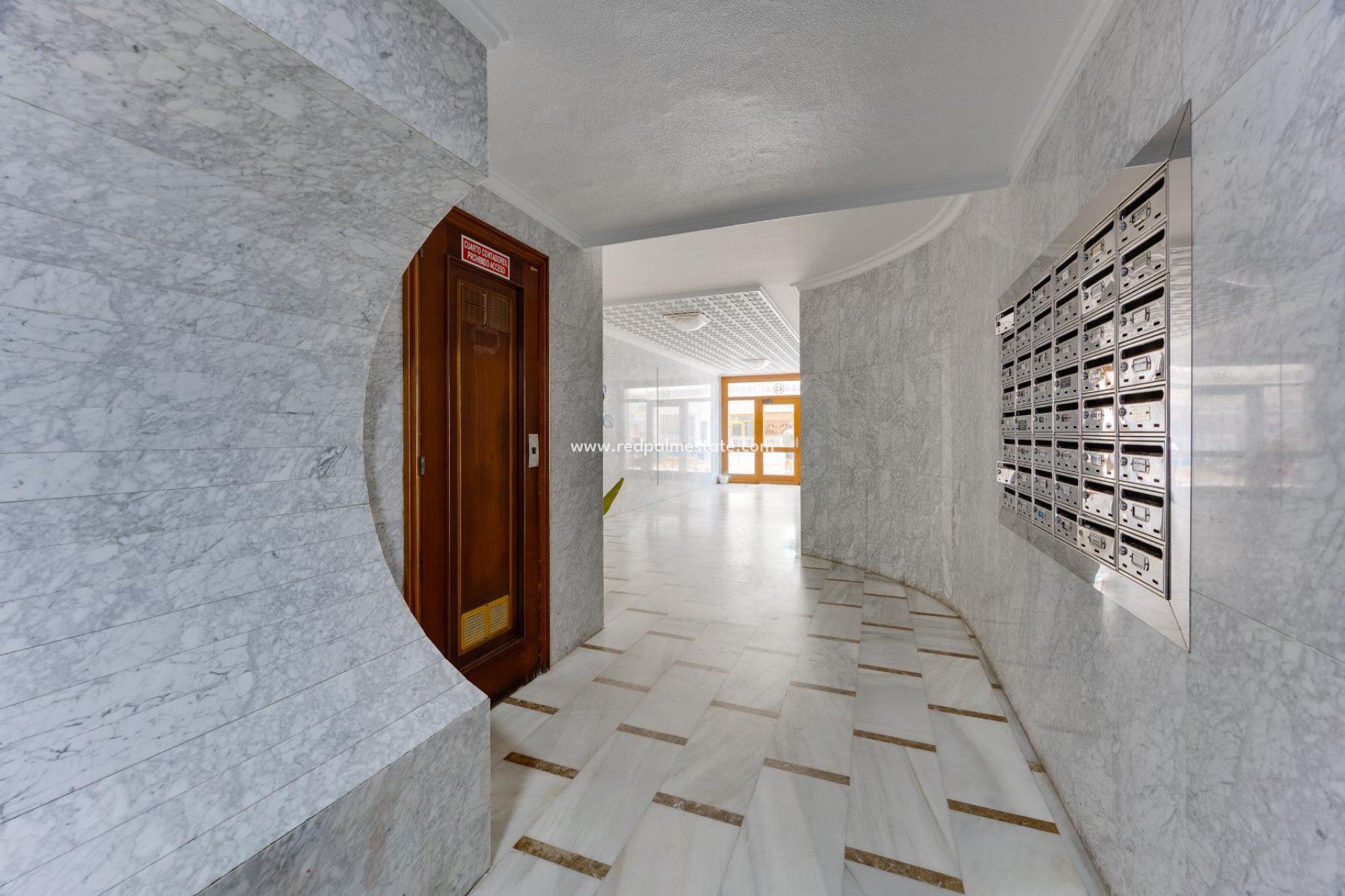 Resale - Apartment -
Torrevieja - El Acequión - Los Náufragos