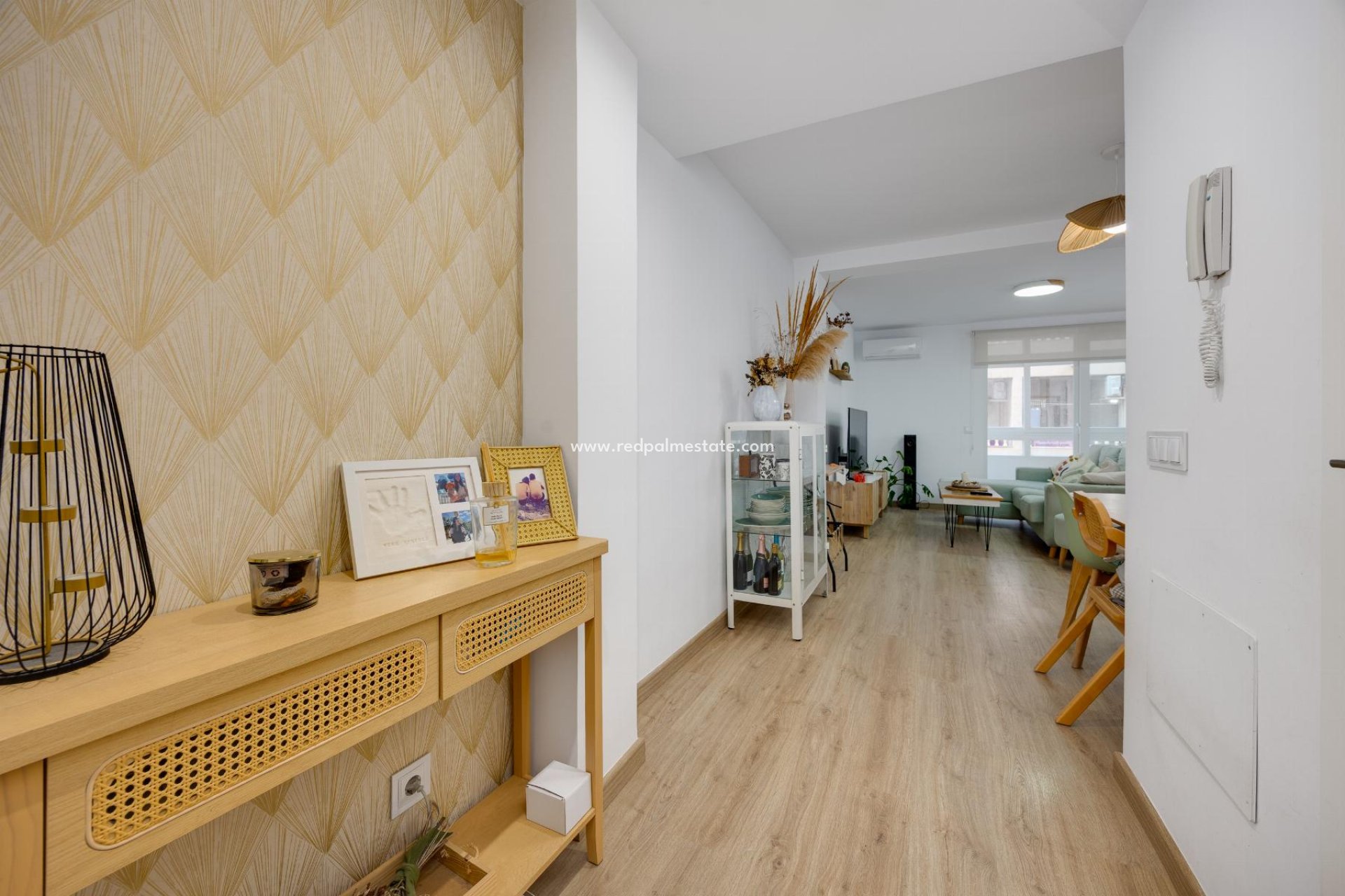Resale - Apartment -
Torrevieja - El Acequión - Los Náufragos