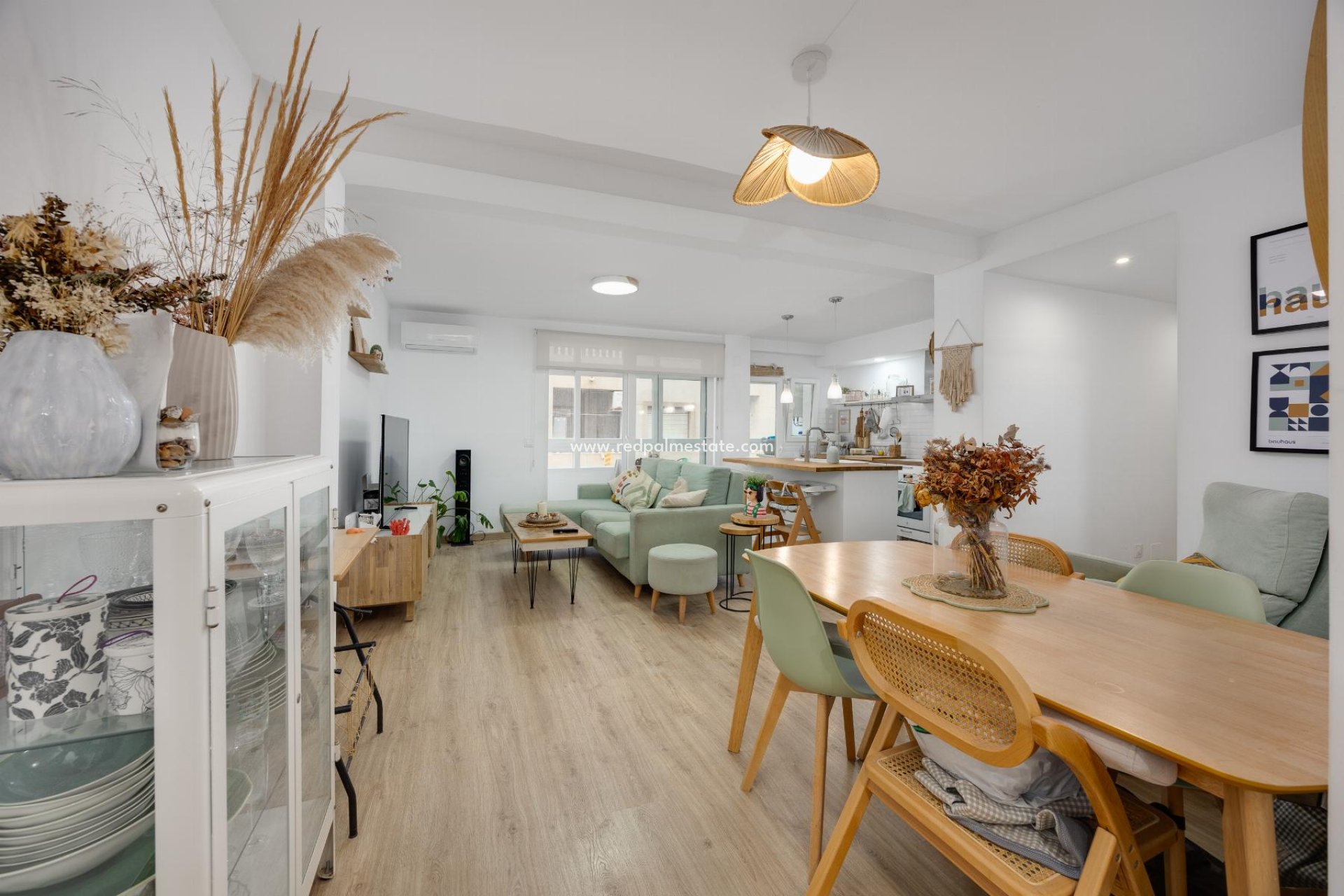 Resale - Apartment -
Torrevieja - El Acequión - Los Náufragos