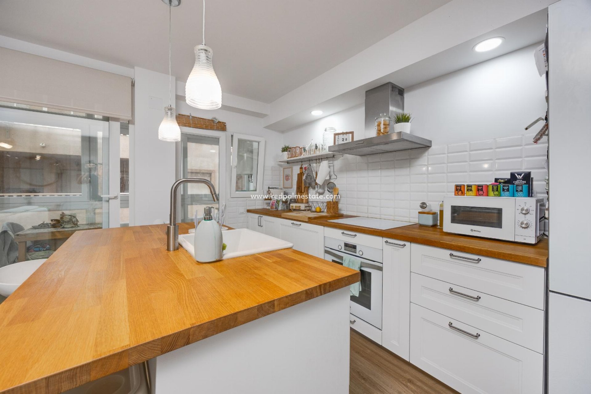 Resale - Apartment -
Torrevieja - El Acequión - Los Náufragos