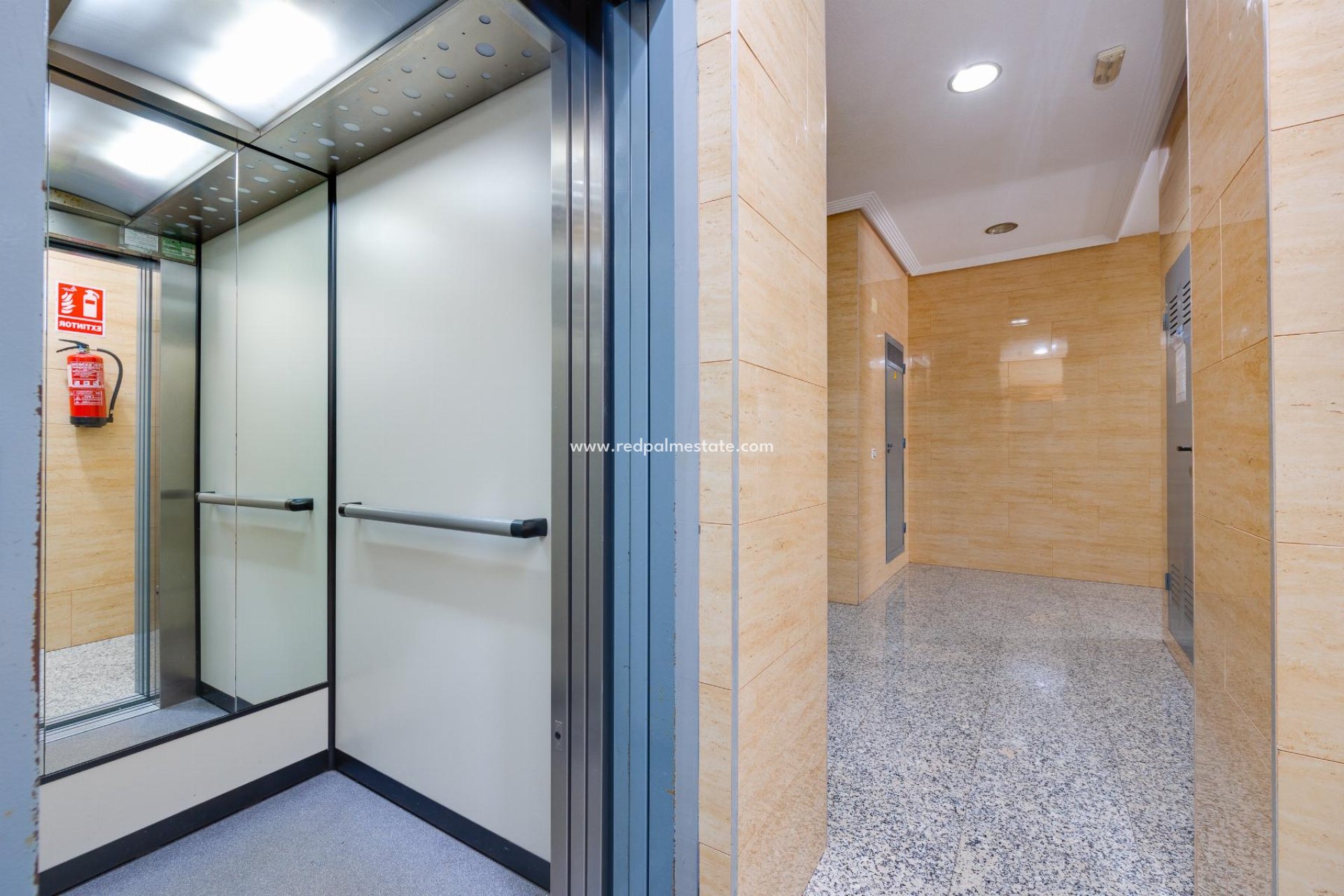Resale - Apartment -
Torrevieja - El Acequión - Los Náufragos