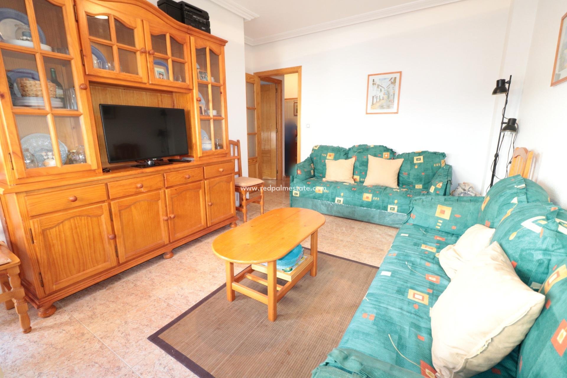 Resale - Apartment -
Torrevieja - El Acequión - Los Náufragos