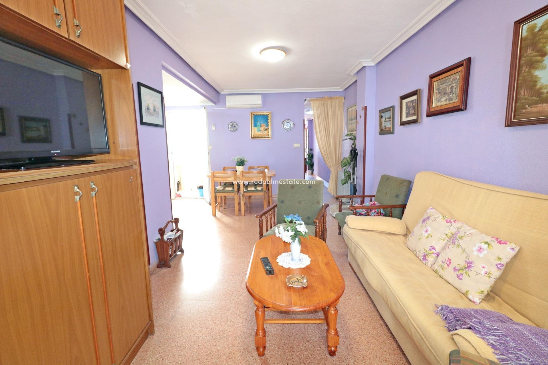 Resale - Apartment -
Torrevieja - El Acequión - Los Náufragos