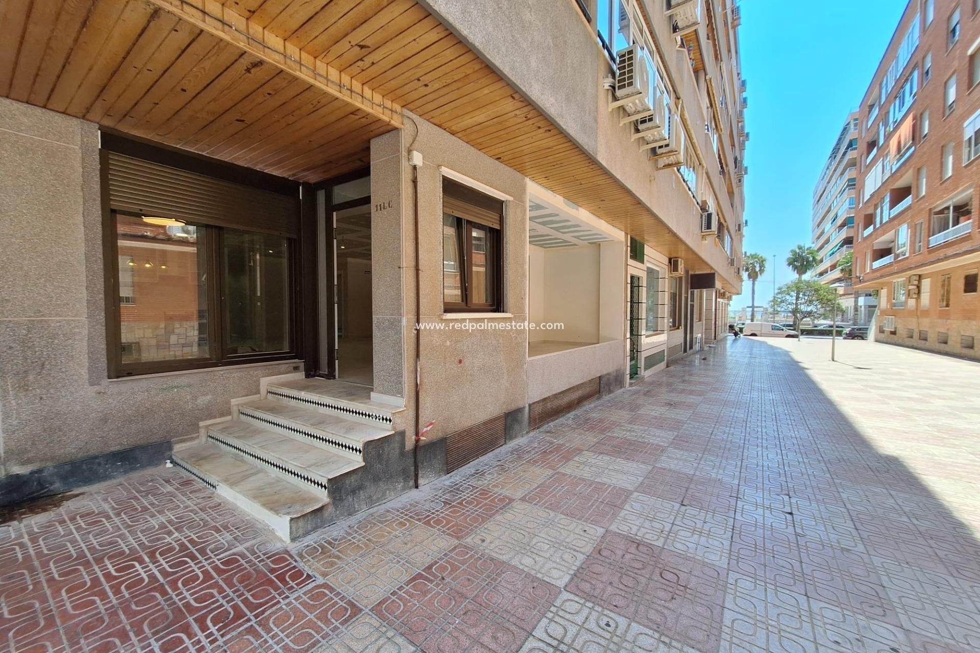 Resale - Apartment -
Torrevieja - El Acequión - Los Náufragos