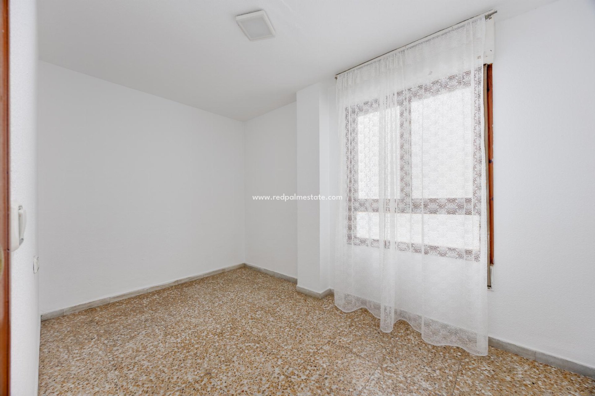 Resale - Apartment -
Torrevieja - El Acequión - Los Náufragos