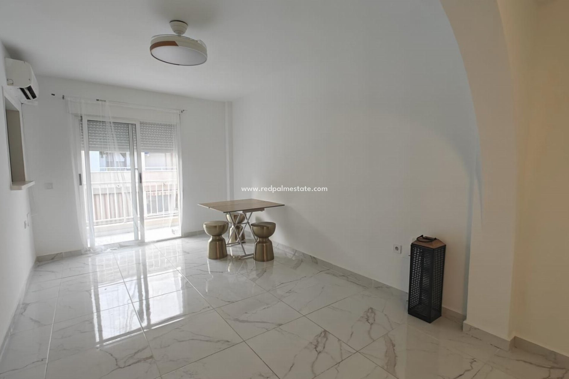 Resale - Apartment -
Torrevieja - El Acequión - Los Náufragos