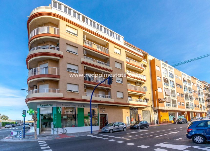 Resale - Apartment -
Torrevieja - El Acequión - Los Náufragos