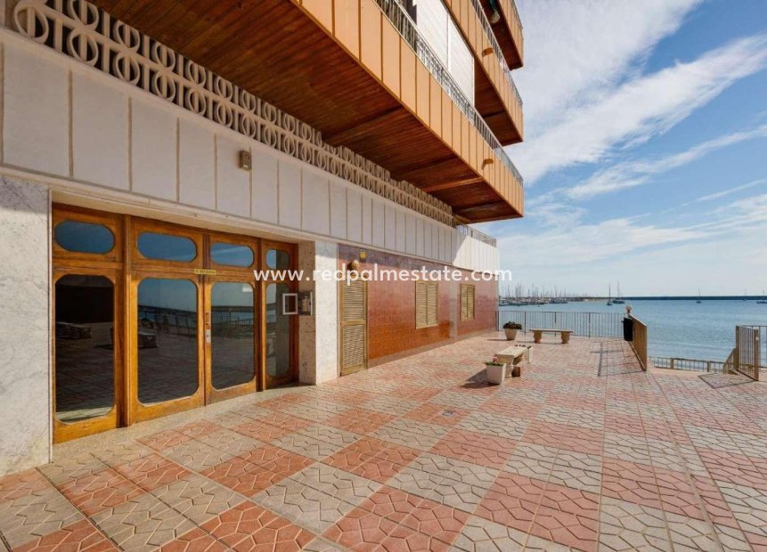 Resale - Apartment -
Torrevieja - El Acequión - Los Náufragos