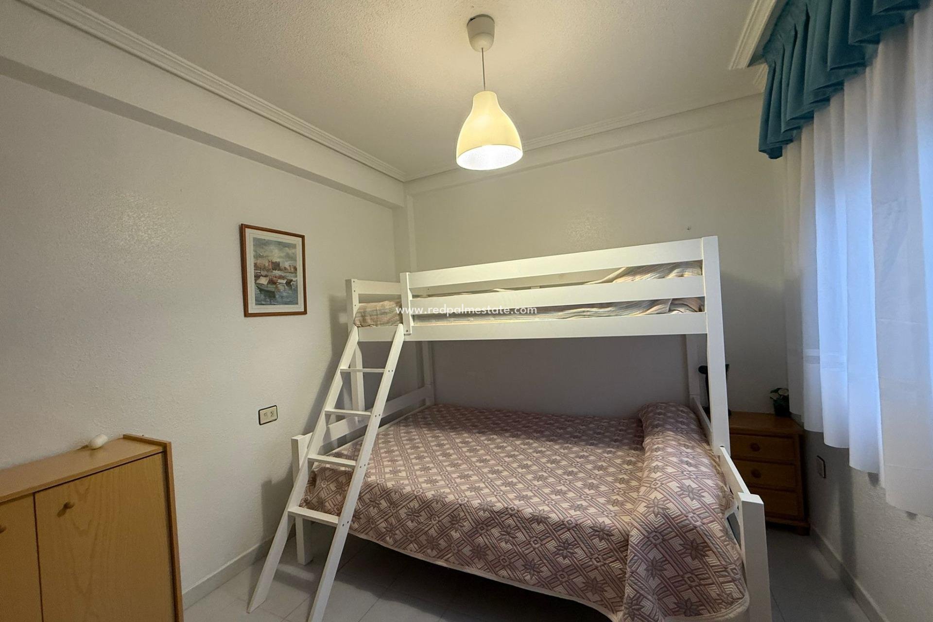 Resale - Apartment -
Torrevieja - El Acequión - Los Náufragos