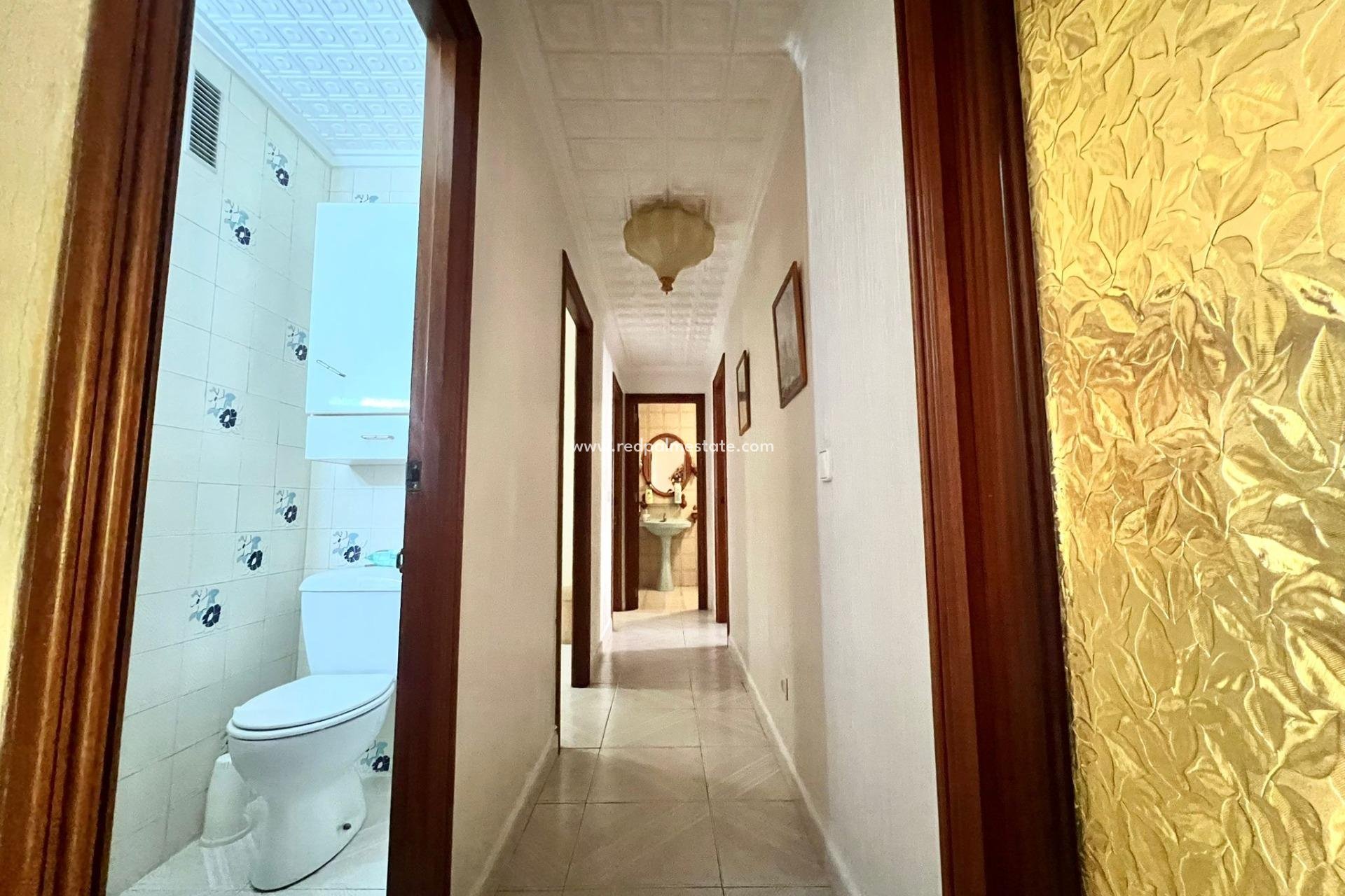 Resale - Apartment -
Torrevieja - El Acequión - Los Náufragos