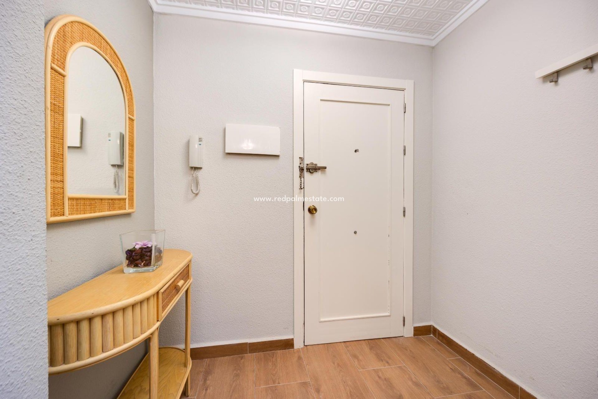 Resale - Apartment -
Torrevieja - El Acequión - Los Náufragos