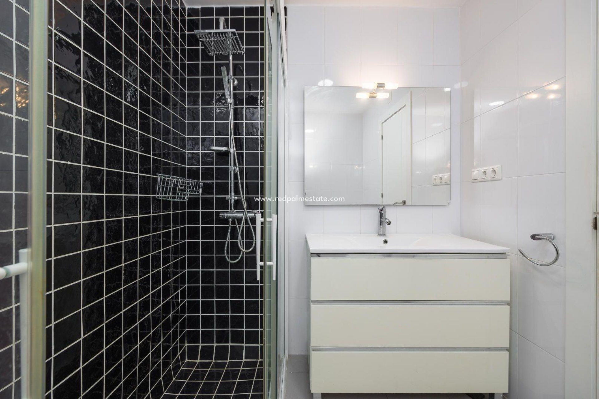 Resale - Apartment -
Torrevieja - El Acequión - Los Náufragos