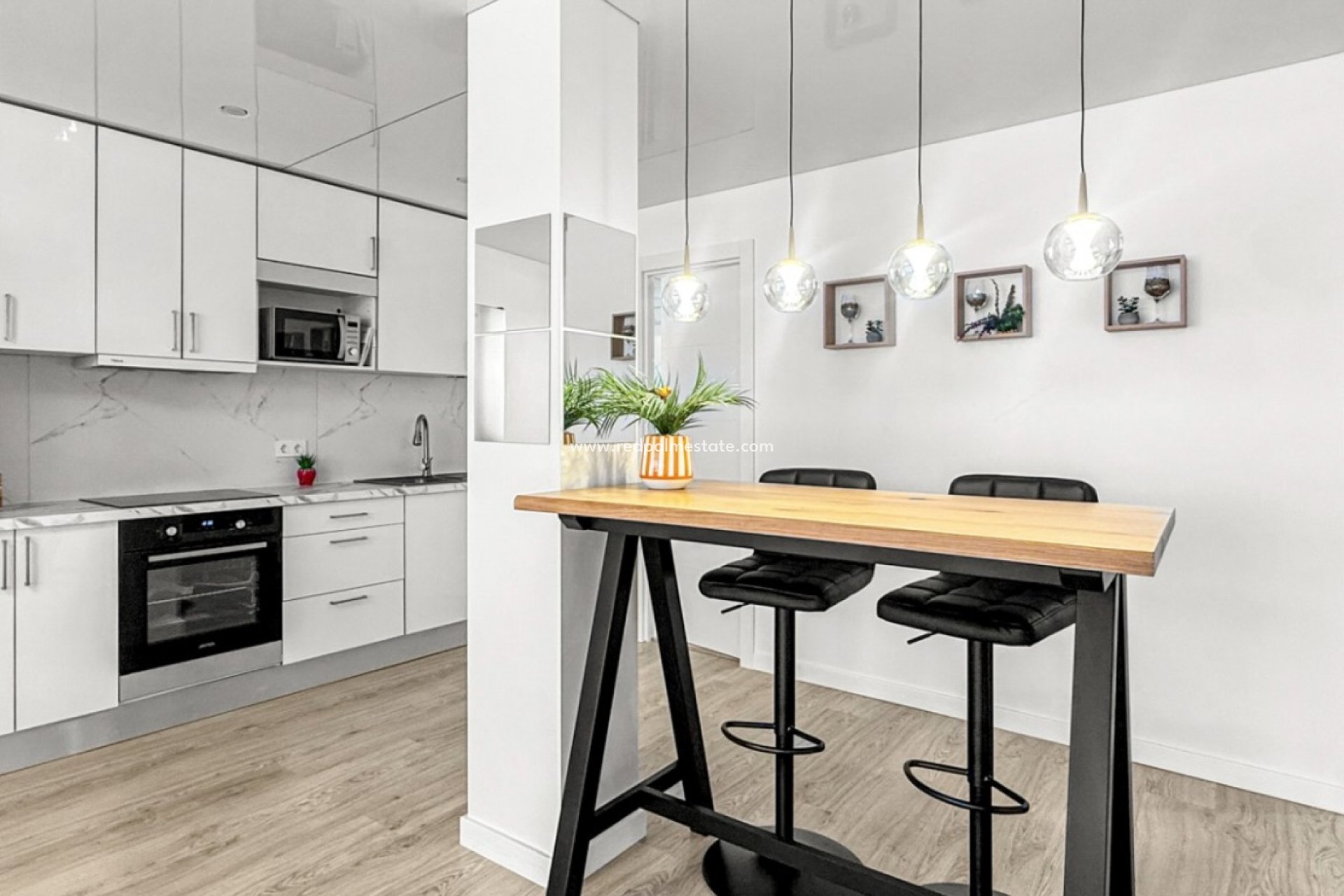 Resale - Apartment -
Torrevieja - El Acequión - Los Náufragos