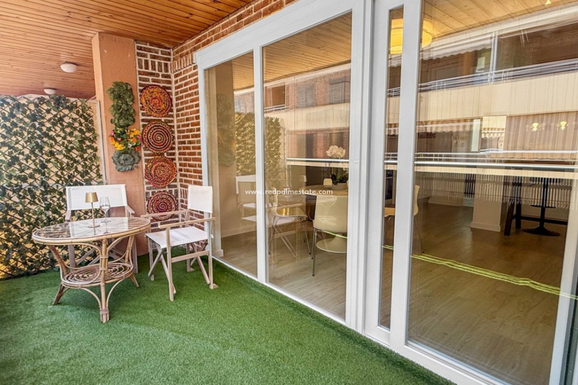 Resale - Apartment -
Torrevieja - El Acequión - Los Náufragos