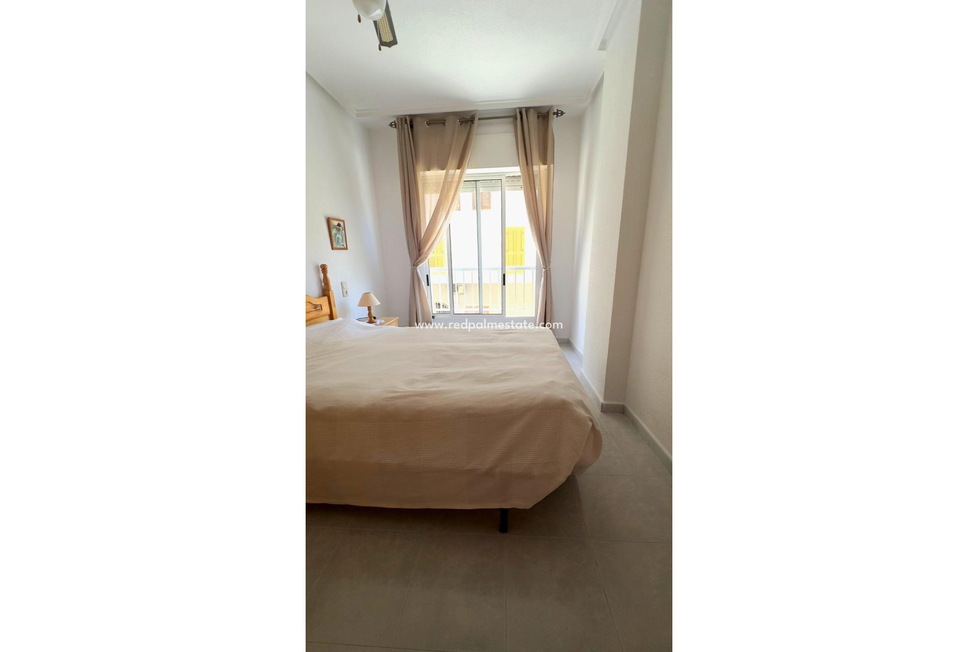 Resale - Apartment -
Torrevieja - El Acequión - Los Náufragos