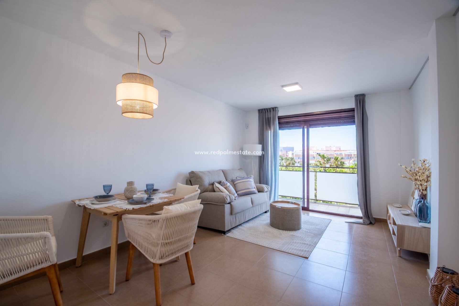 Resale - Apartment -
Torrevieja - El Acequión - Los Náufragos