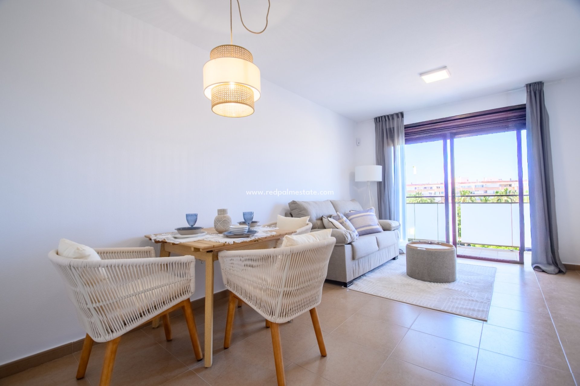 Resale - Apartment -
Torrevieja - El Acequión - Los Náufragos