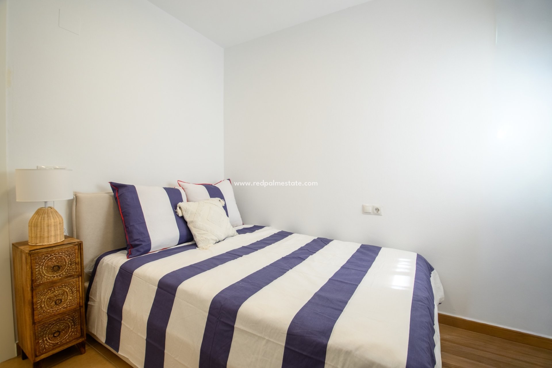 Resale - Apartment -
Torrevieja - El Acequión - Los Náufragos